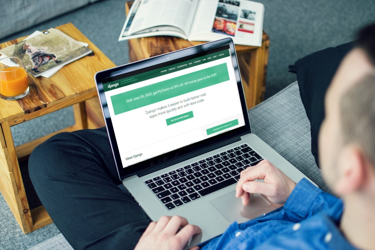 Django WYSIWYG editor with image upload on Laptop